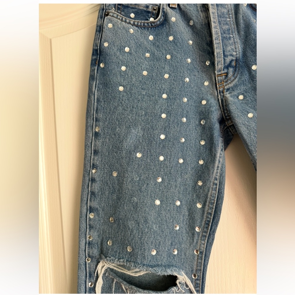 Carmar Black Top and Blue Distressed Jeans - Picture 6 of 16